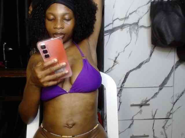 Hornybum1 webcam