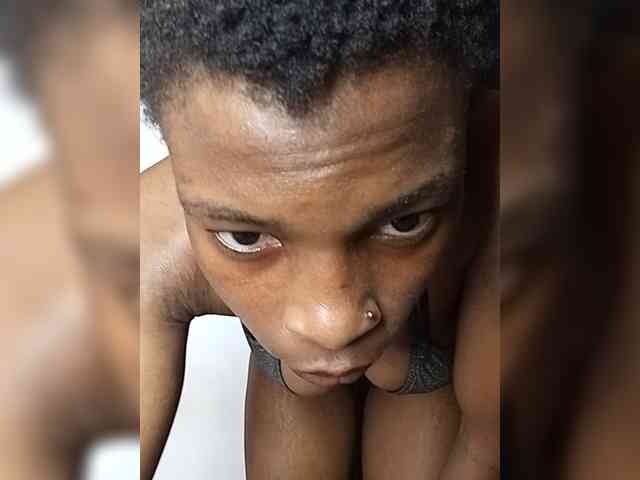 Hornybum1 webcam
