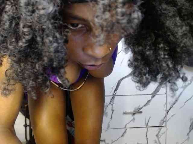 Hornybum1 webcam
