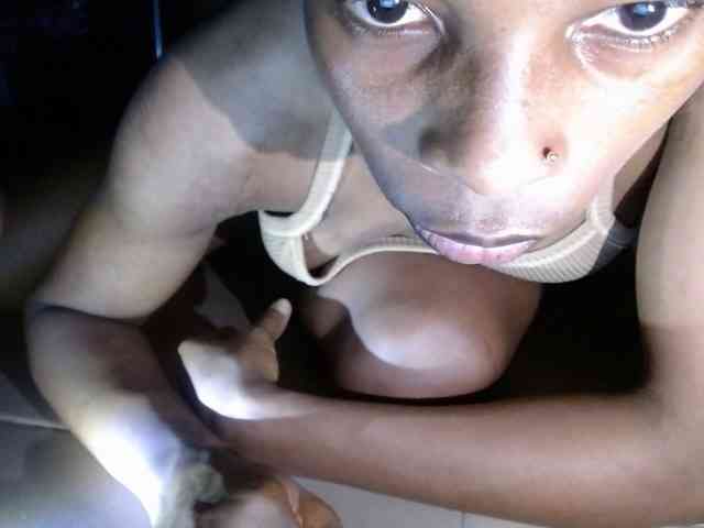 Hornybum1 webcam