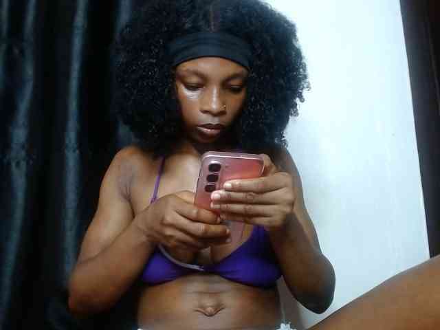 Hornybum1 webcam