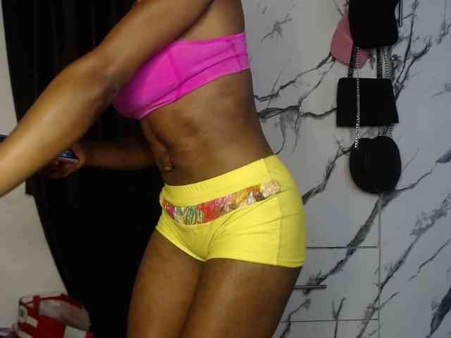 Hornybum1 webcam