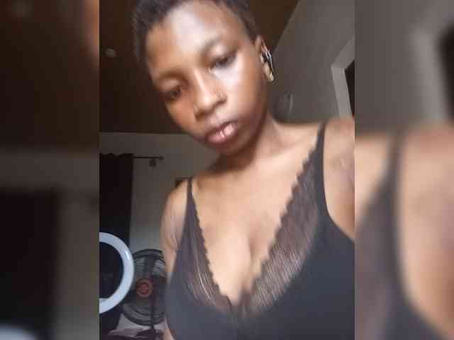 Hornybum1 webcam