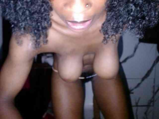 Hornybum1 webcam