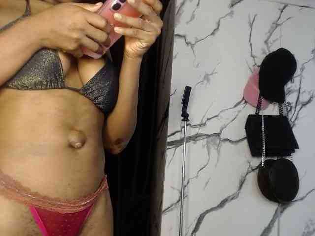 Hornybum1 webcam