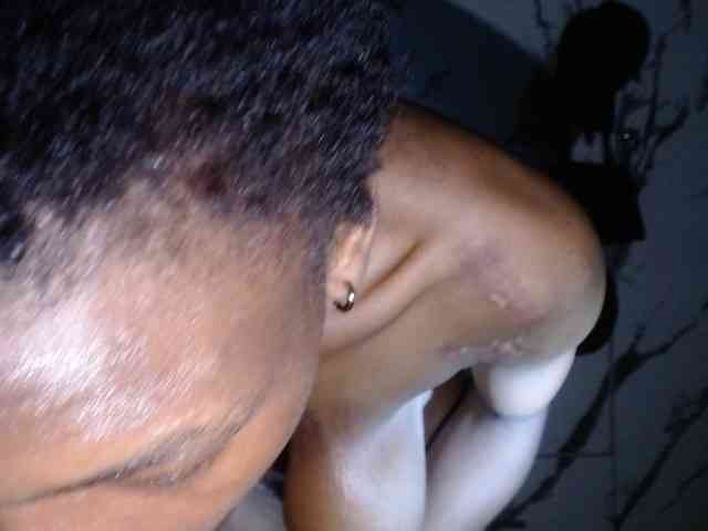 Hornybum1 webcam