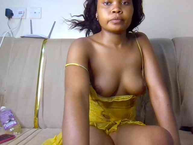 lovelybustybunny webcam