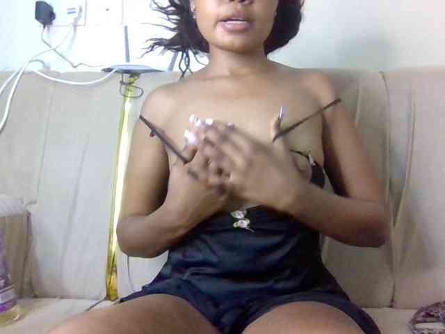 lovelybustybunny webcam