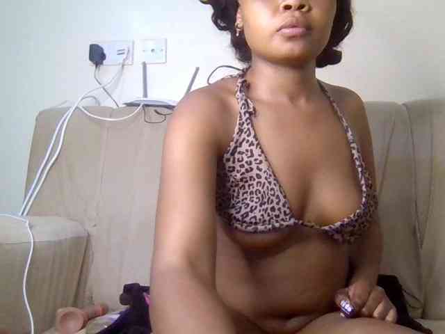 lovelybustybunny webcam
