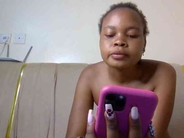 lovelybustybunny webcam
