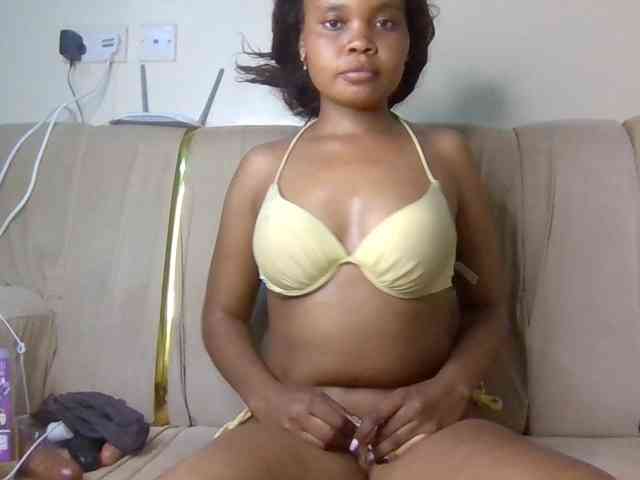lovelybustybunny webcam