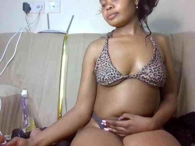 lovelybustybunny webcam