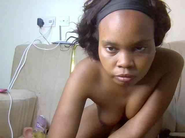 lovelybustybunny webcam
