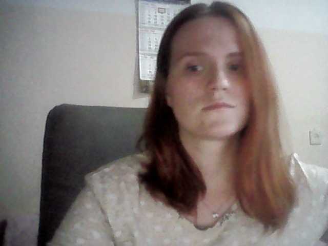 Red-Cherrry, 27 y/o - Live Cam on BongaCams