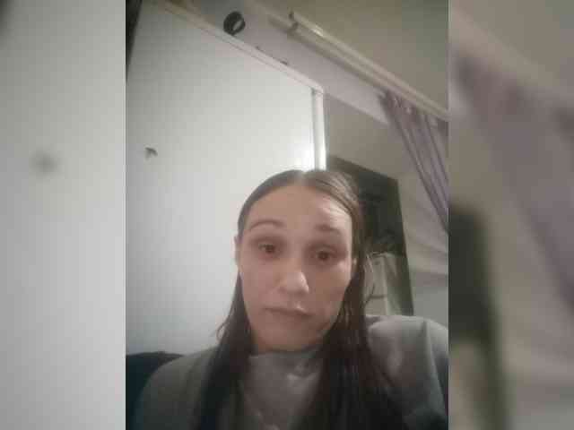 Oksana126 webcam