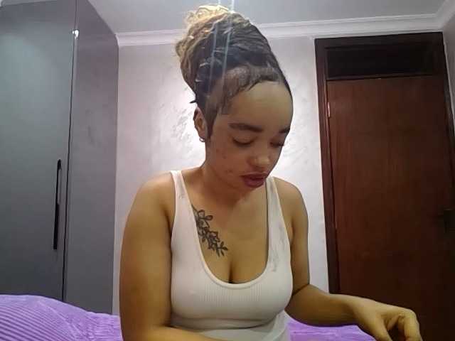Jean022 live cam preview