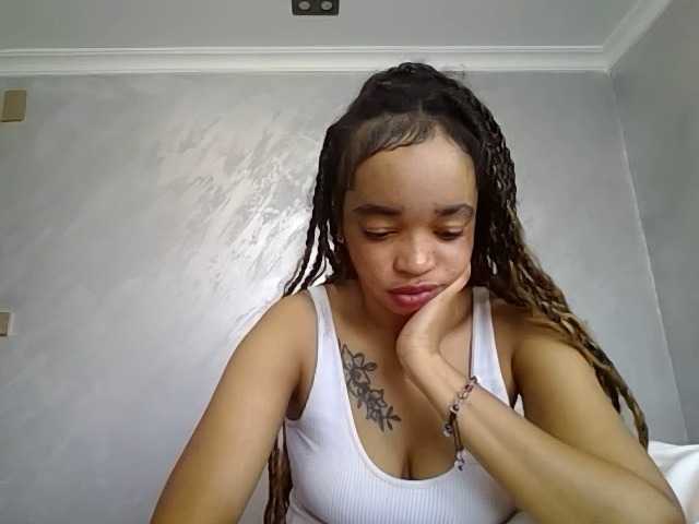 Jean022, en vivo ahora en BongaCams