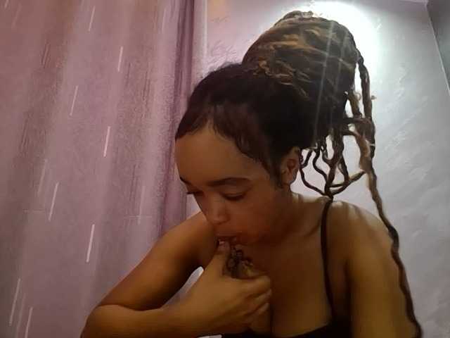 Jean022, en directo ahora en BongaCams