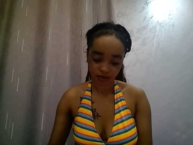 Jean022 live cam on BongaCams