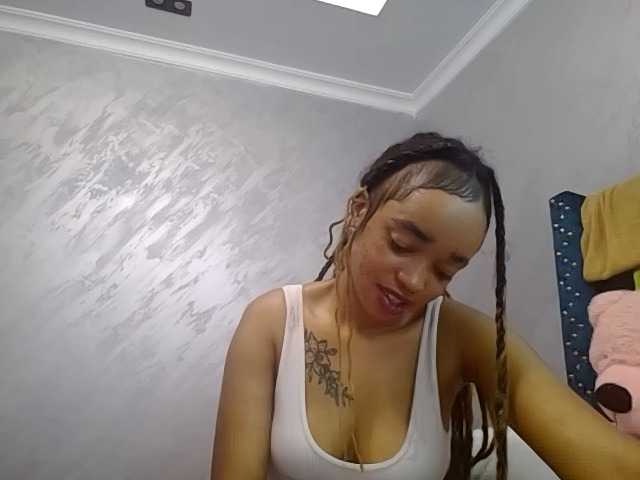 Jean022, en vivo ahora en BongaCams