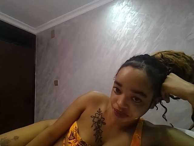 Jean022 live cam preview