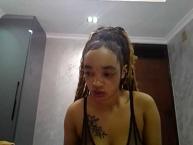 Jean022 live cam preview