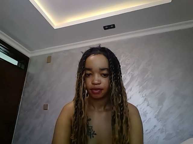 Jean022 live cam preview