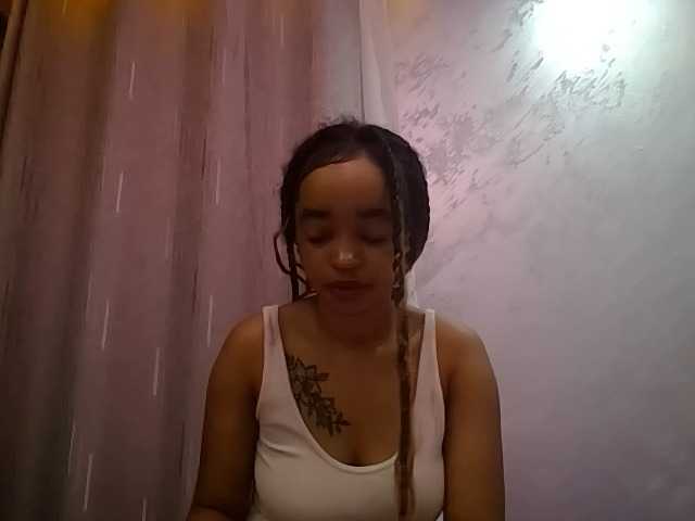 Jean022 live cam on BongaCams