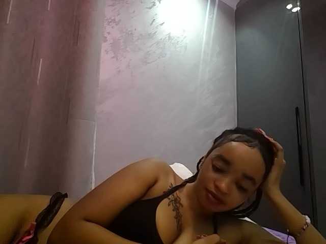Jean022, en directo ahora en BongaCams