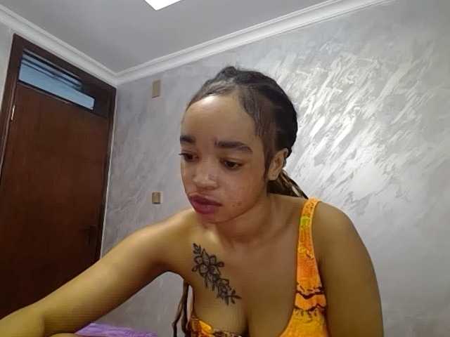 Jean022 live cam preview