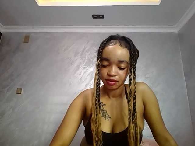 Jean022, en vivo ahora en BongaCams