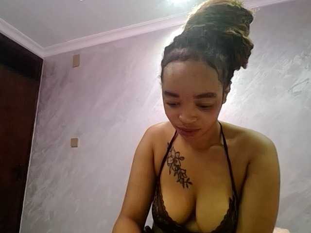 Jean022 live cam preview