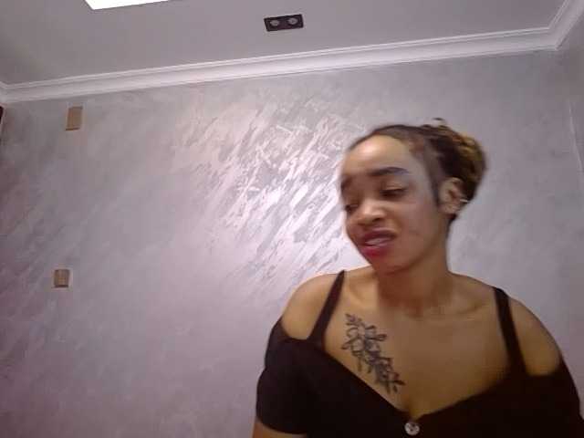 Jean022 — live female cam