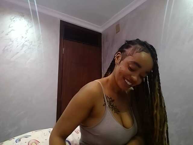 Jean022 live cam preview