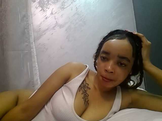 Jean022, en vivo ahora en BongaCams