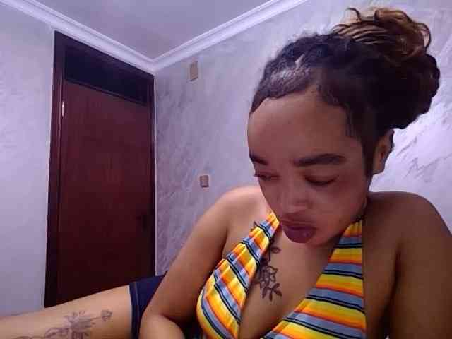 Jean022 webcam