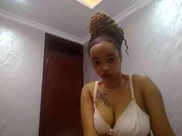 Jean022 webcam