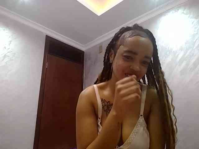 Jean022 webcam