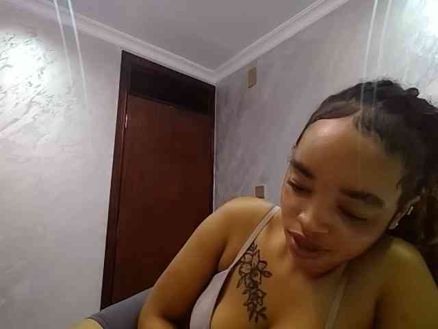 Jean022 webcam