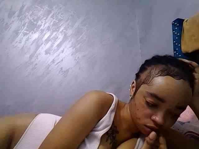 Jean022 webcam