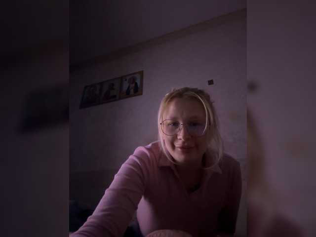 HoneyZaya webcam