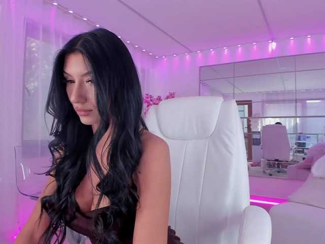 miss--diamond live cam on BongaCams