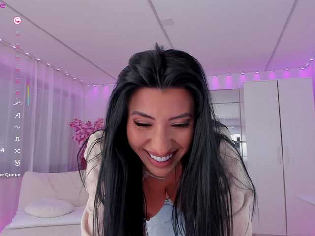 miss--diamond live cam on BongaCams