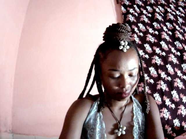Bella24 live cam on BongaCams