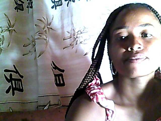 Bella24 live cam on BongaCams