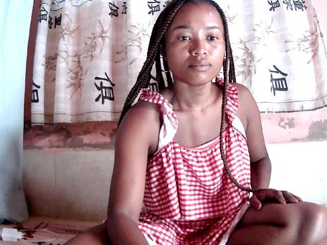 Bella24 live cam on BongaCams