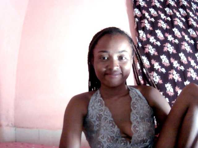 Bella24 live cam on BongaCams