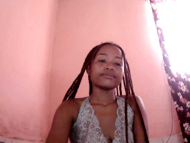 Bella24 live cam on BongaCams