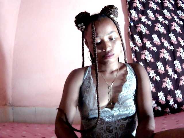 Bella24 live cam on BongaCams