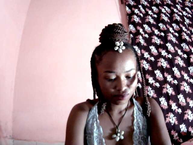 Bella24 live cam on BongaCams